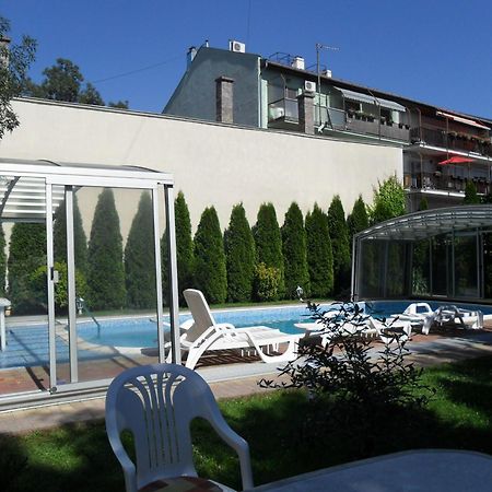 Bl Luxus Apartman 세게드 외부 사진
